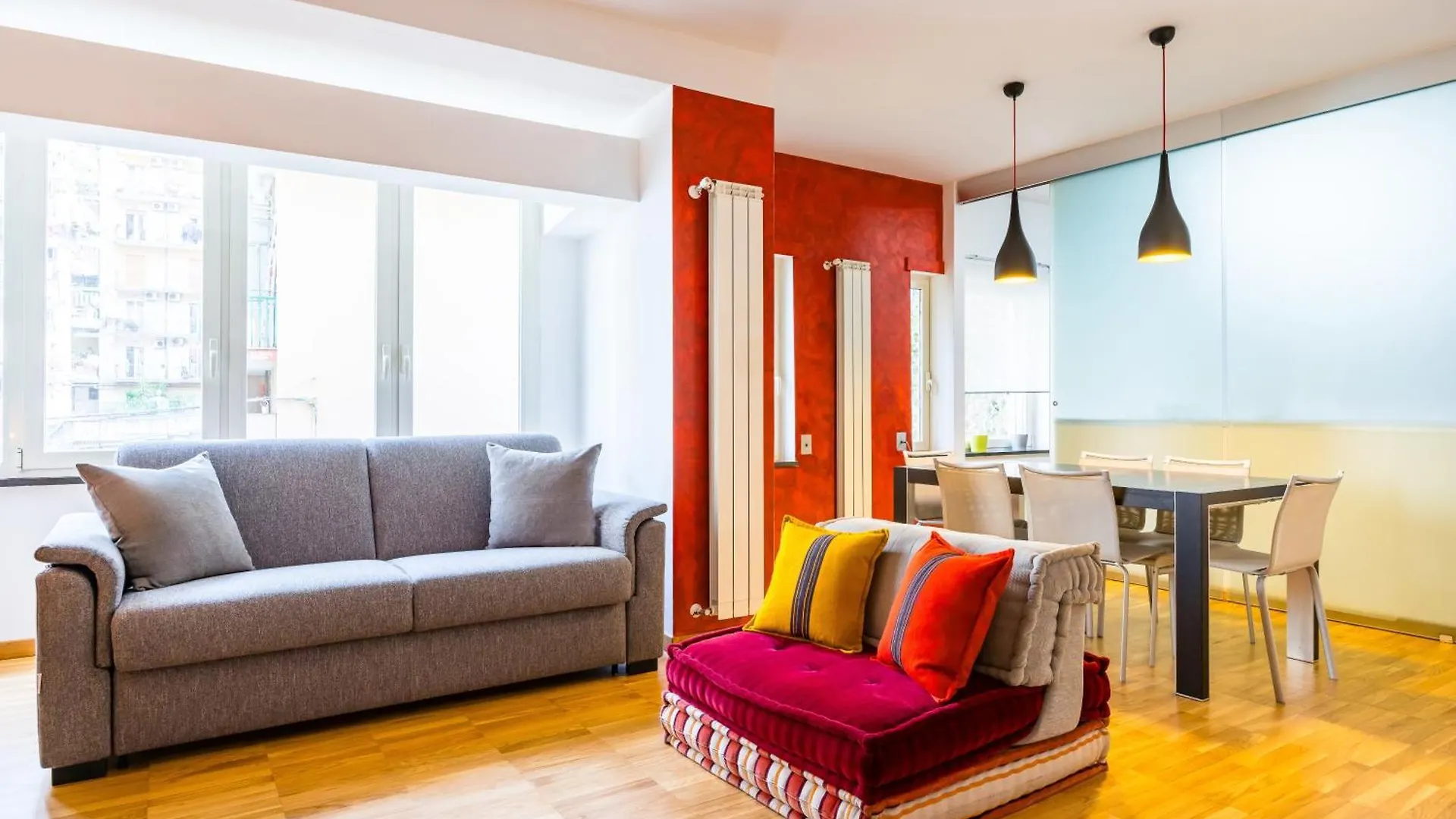 Fresh And Trendy Flat At Vomero Naples Italy